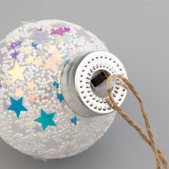 !09 Набор ёлочных шаров «Снежные», 4 штуки, d=6 см, 1 LED, от батареек, свечение RGB