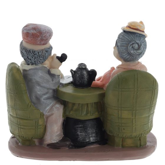 Фигурка декоративная &quot;Бабушка с дедушкой&quot;, Д15 Ш8 В14 см, 2в.