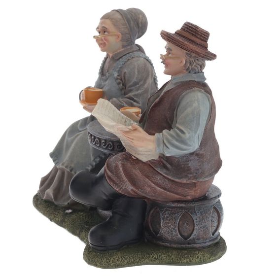 Фигурка декоративная &quot;Бабушка с дедушкой&quot;, Д20 Ш11 В17 см, 2в.