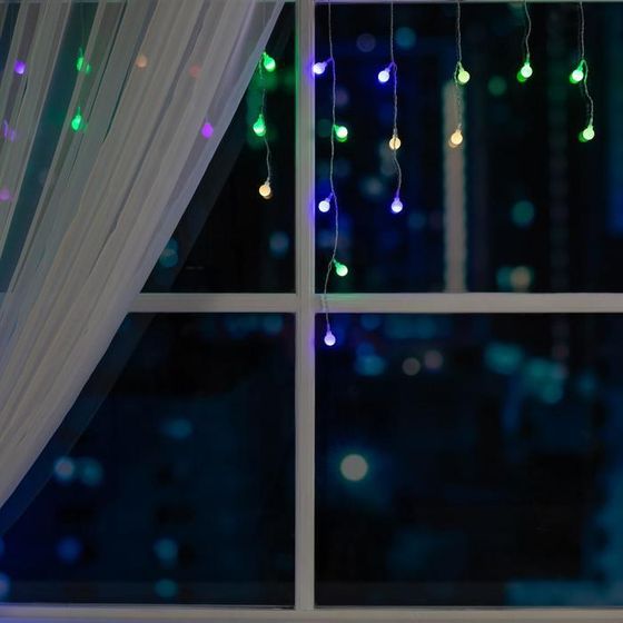 УЦЕНКА Гирлянда «Бахрома», 3×0.5 м, с насадками в виде шариков, IP20, 80 LED, 220 В, мигание, прозрачная нить, свечение мульти (RG/RB)