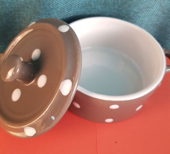 !09 Супница-кокотница круглая с крышкой, диаметр 10,5 см., высота 8,5 см. Франция Цвет темно серый