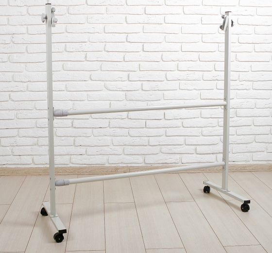 !09 Подставка на колёсиках, регулируемая, для доски: 80-140 см