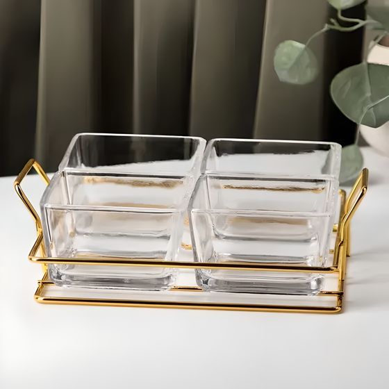 !09 Менажница стеклянная Magistro «Званый прием», 4 секции, 250 мл, 22,5×19×6 см