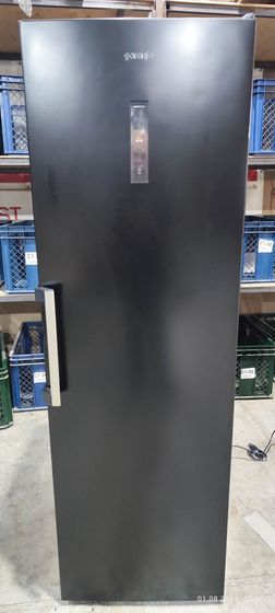 УЦЕНКА-Холодильник Gorenje R619EABK6 (На двери: потёртости, царапины на ребре, вмятина. Глубокие царапины на правой боковине, царапины на левой бокови