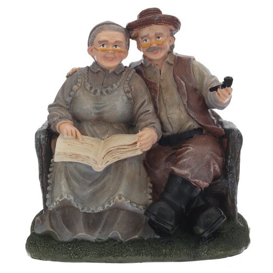 Фигурка декоративная &quot;Бабушка с дедушкой&quot;, Д16 Ш12 В17 см, 2в.