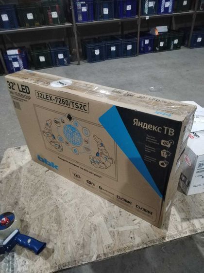 УЦЕНКА-Телевизор LED 32&quot; BBK 32LEX-7260/TS2C черный SmartTV ЯндексТВ-(без документов, упаковка нарушена)
