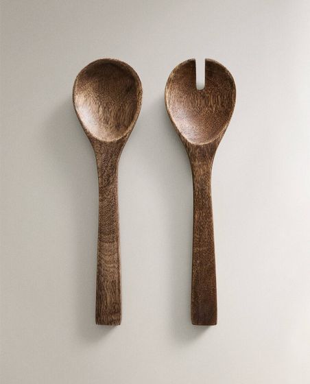 Set of mango wood salad servers (set of 2)