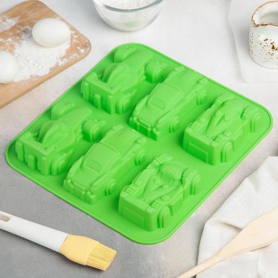 !09 Силиконовая форма для выпечки «Гонки», 29,5×27 см, 6 ячеек (11,5×6,5 см), цвет МИКС