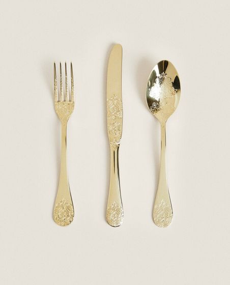 3-piece cutlery set with decorative engraving