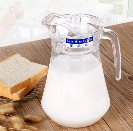 Кувшин АРК 1.3л с крышкой