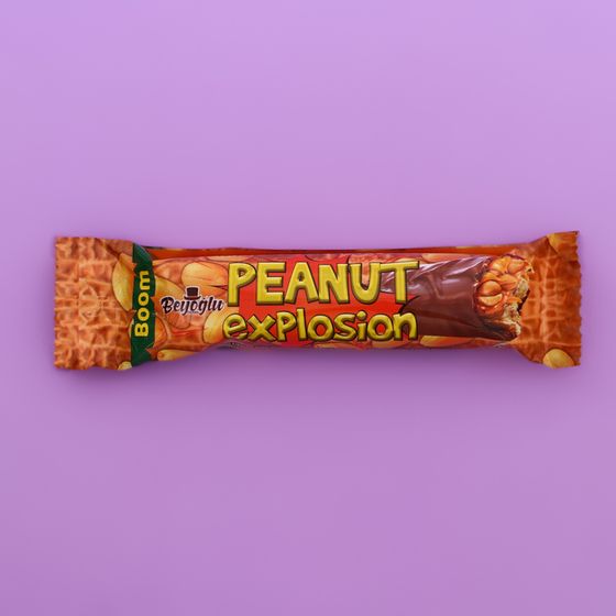 Батончик шоколадный «PEANUT EXPLOSION», арахис, карамель, нуга, 52 г