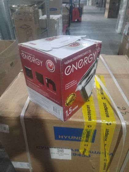 УЦЕНКА-Чайник электрический Energy E-256 1.5л 1500Вт черный-(расколота ручка, плохая упаковка)