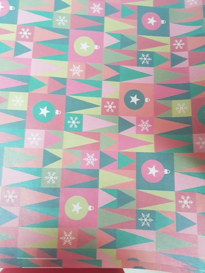 !09 Упаковочная бумага 2 листа на новый год «Новогодние елочки», 50 х 70 см, крафт