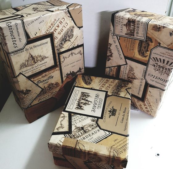 !09 Набор подарочных коробок 3 в 1 /3 штуки/(23x17, 20x14, 17x13 см) цвет бежевый