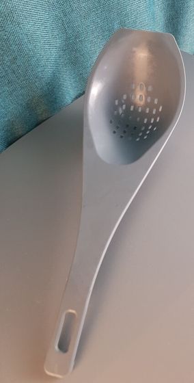 !09 НАБОР ИЗ 2 ШТУК - Мини дуршлаг с ручкой цветной микс