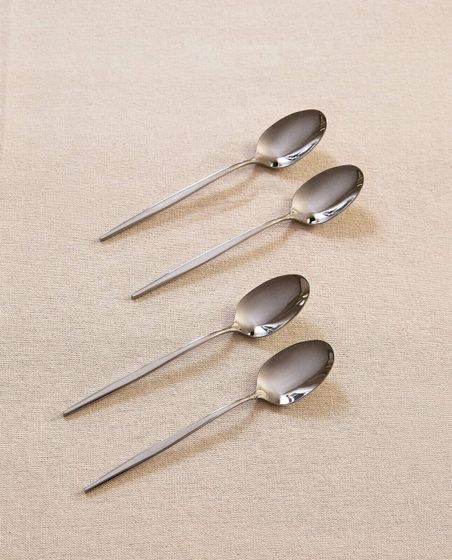 Pack of dessert spoons with thin handles (pack of 4)