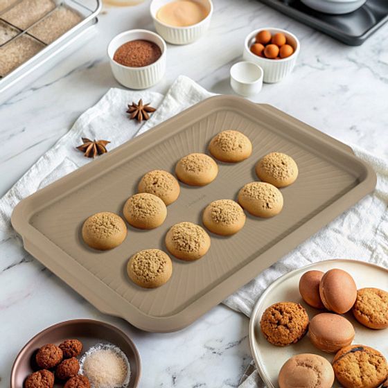 Форма для выпечки NOVEL противень 43x29x1.5см