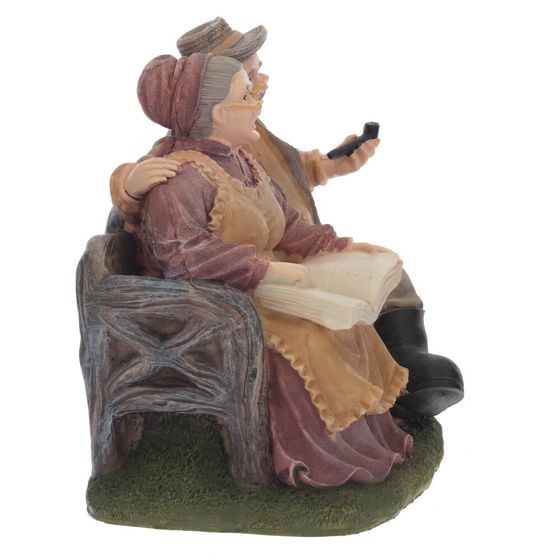 Фигурка декоративная &quot;Бабушка с дедушкой&quot;, Д16 Ш12 В17 см, 2в.