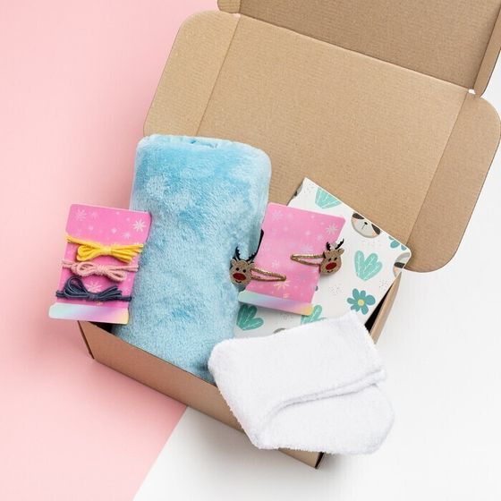 !09 Подарочный набор «Друзья навсегда», плед 85х100 см и аксессуары