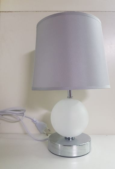!Светильник настольный 30 см. цвет серый 40 Вт.