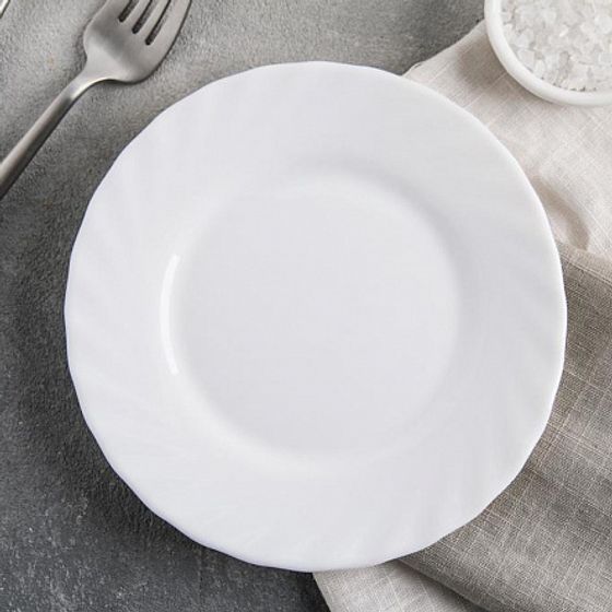 Тарелка пирожковая ТРИАНОН 15,5см