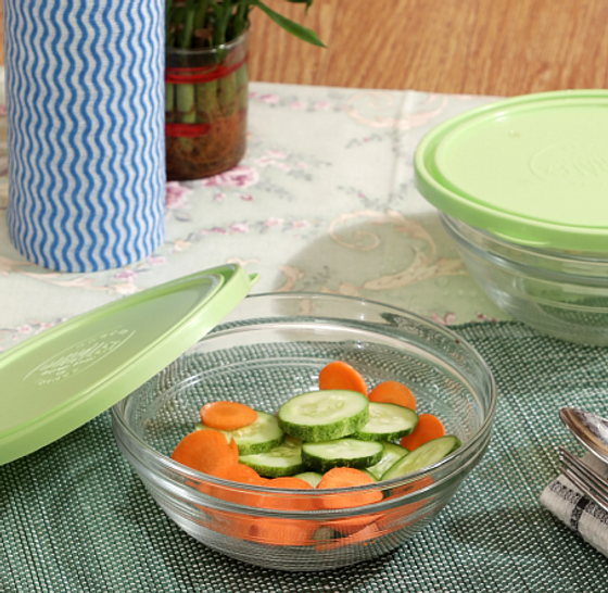 Салатник FRESHBOX 1590мл 20.5см круглый с зелёной крышкой