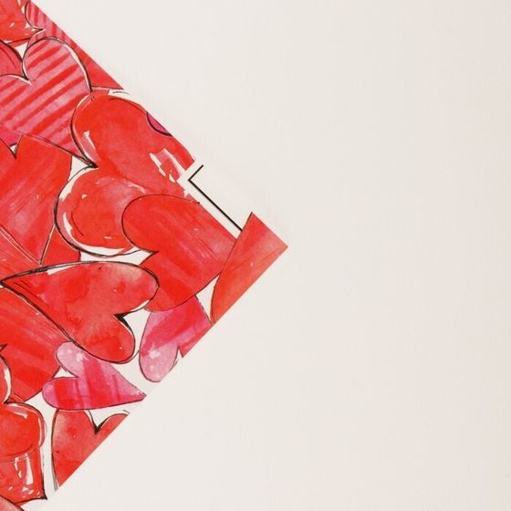 !09 Бумага упаковочная 2 листа глянцевая Love, 70 × 100 см.