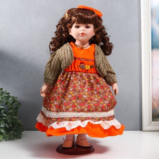 Кукла коллекционная керамика &quot;Вера в платье с мелкими цветами и горчичном джемпере&quot; 40 см