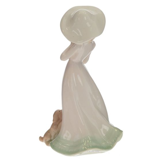 Фигурка декоративная &quot;Девочка&quot;, Д8,5 Ш8 В15,5 см
