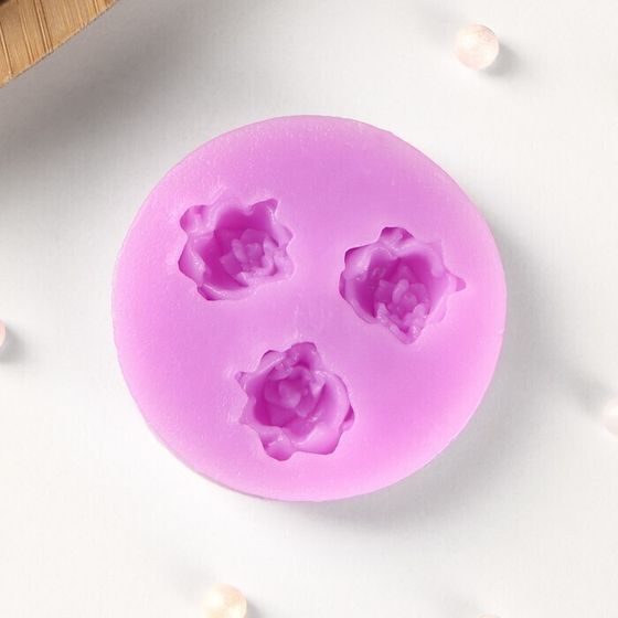 !09 Молд «Три малых розы», 4,5 см, цвет розовый