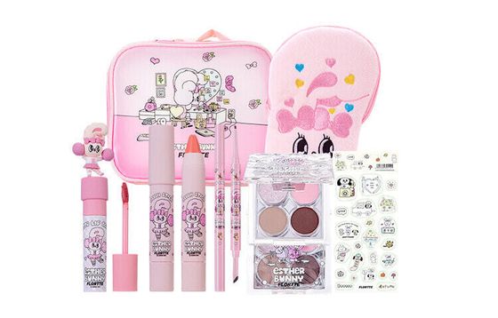 FLORTTE x BUNNY Sky Born Pink Sweet Little Bunny Makeup Box Natural Matte Matte Finish Complexion Set Of 7