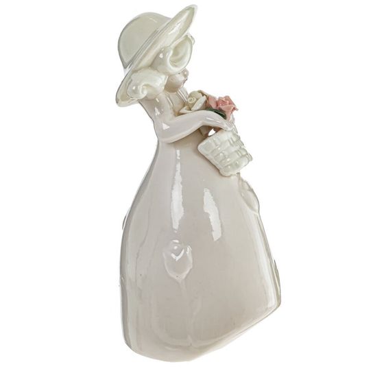 Фигурка декоративная &quot;Девочка с цветами&quot;, Д8 Ш7 В15 см