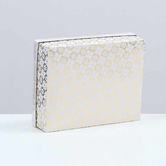 !Подарочная коробка &quot;Новогоднее золото&quot;, 23,5 х 6,5 х 18,7 см