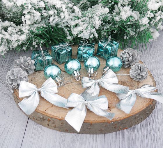 !09 Ёлочные игрушки «Сюрприз», шары новогодние, набор 16 штук (4 шара, 4 банта, 4 подарка, 4 шишки), цвет серебристо-голубой