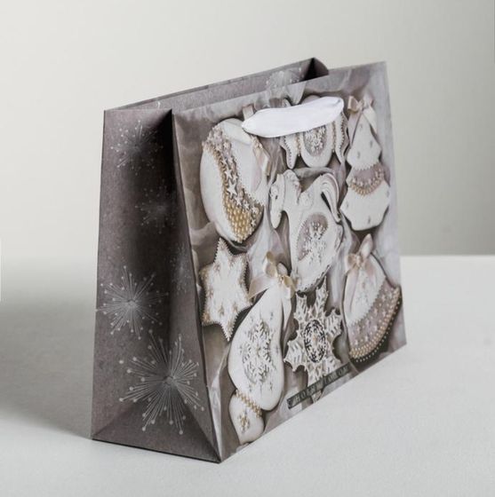 !09 НАБОР 2 ШТУКИ - Пакет " С Новым счастьем!" 23*18 см., крафтовый, горизонтальный + вертикальный