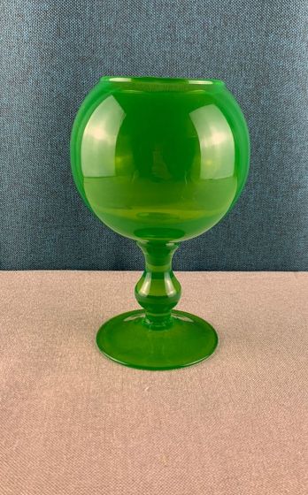 !09 Ваза-кубок на ножке "Надаль" 21 см цвет желтый