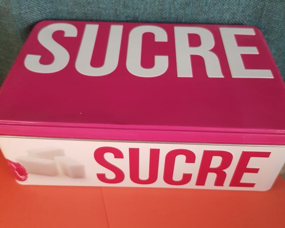 !09 Банка для хранения "Sucre", металл, горизонтальная,цвет розовый