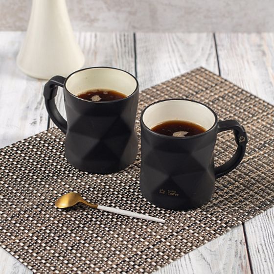 Кружка BLACK&WHITE черная 390мл