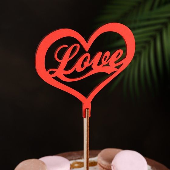 Топпер деревянный &quot;Love&quot; красный 12х11 см