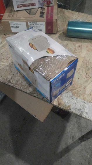 УЦЕНКА-Тостер Vitek VT-1588 750Вт серебристый-(плохая упаковка)